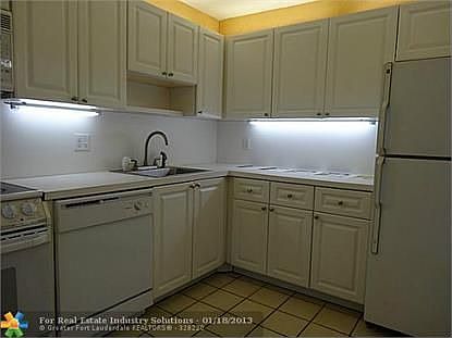 5th image of 2851 S Palm Aire Dr APT 107