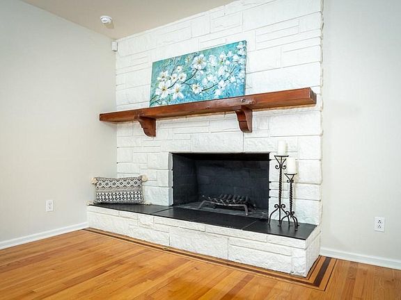5th image of 3620 Valle Vista Dr