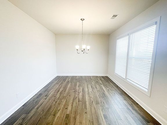 Dining room or office space 