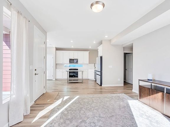 3rd image of 11721 S Gannett Way
