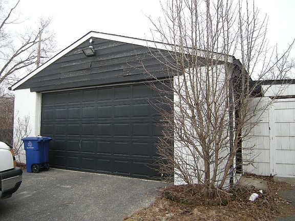 2 Car Garage