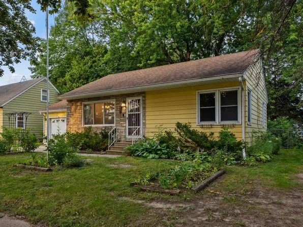 405 15th St SE, Austin, MN 55912