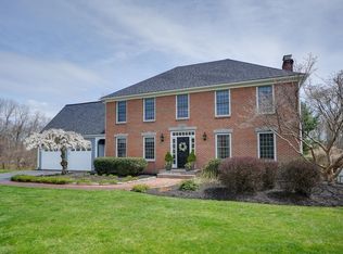 11 Castle Rd, Westford, MA 01886