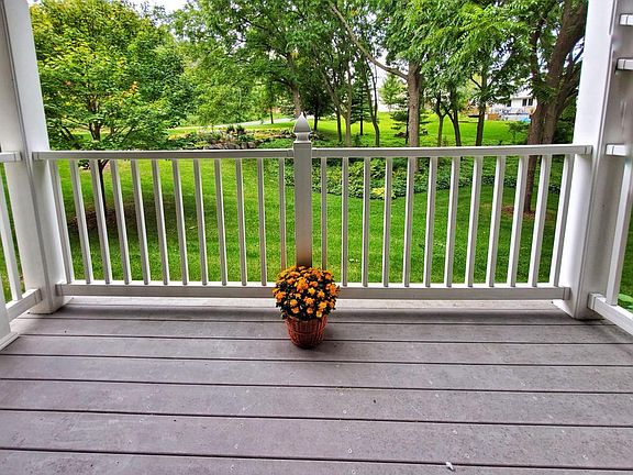 2nd image of 18400 Euclid St APT 152