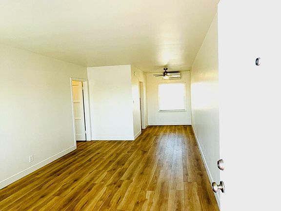 3rd image of 220 Argonne Ave APT 4