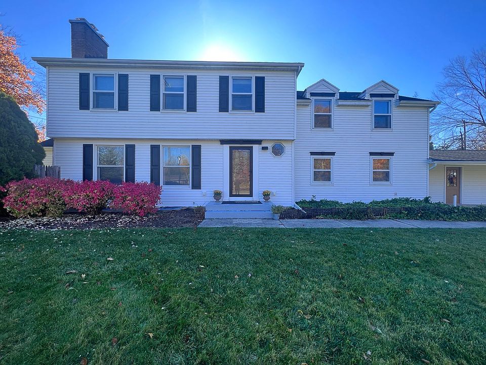 1st image of 3530 Glenn Dr SE