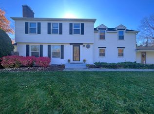 3530 Glenn Dr SE, Grand Rapids, MI 49546