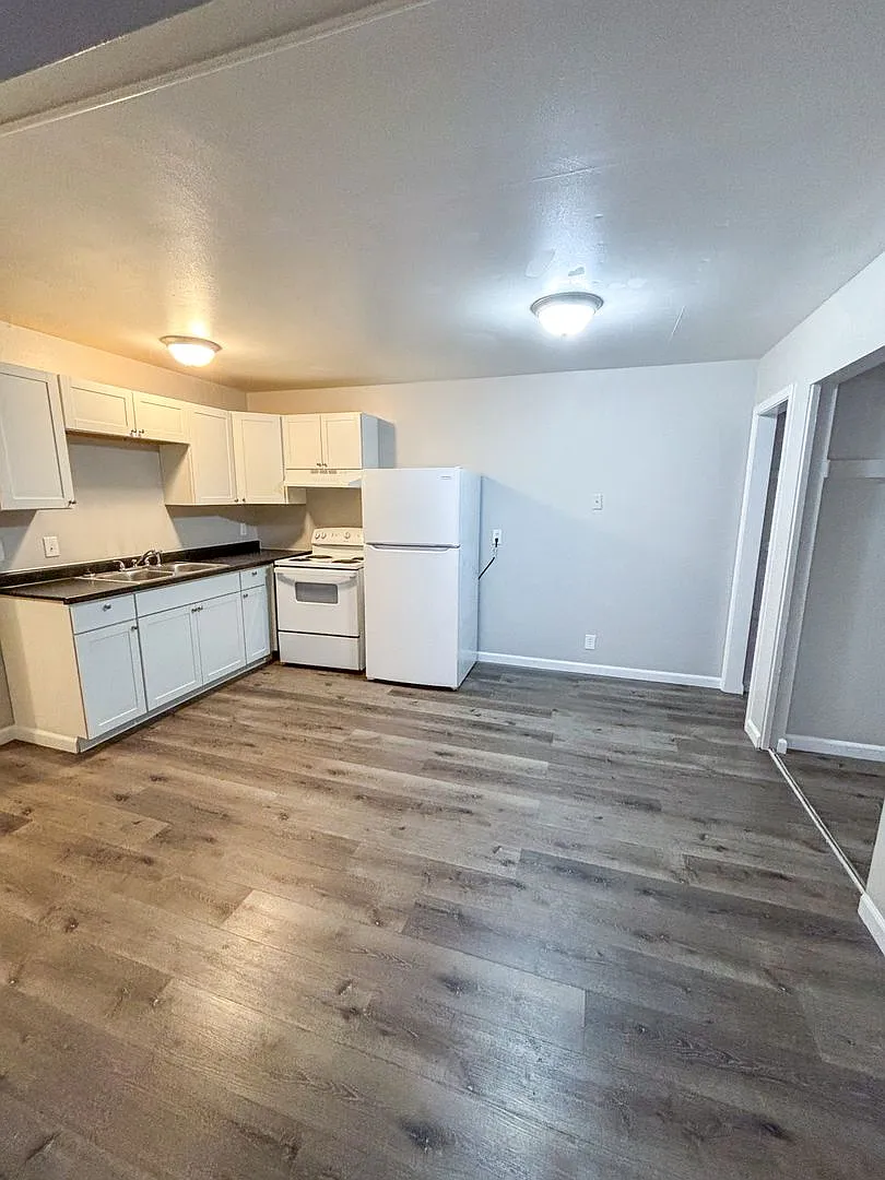 Polkview Apartments — Photo 3