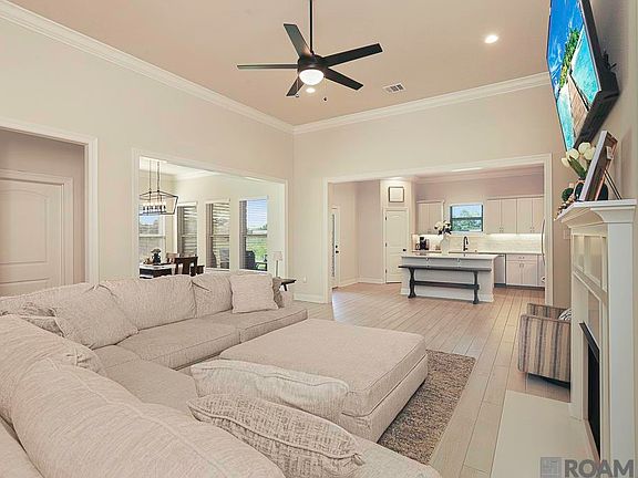 3rd image of 41315 Marsh Ln
