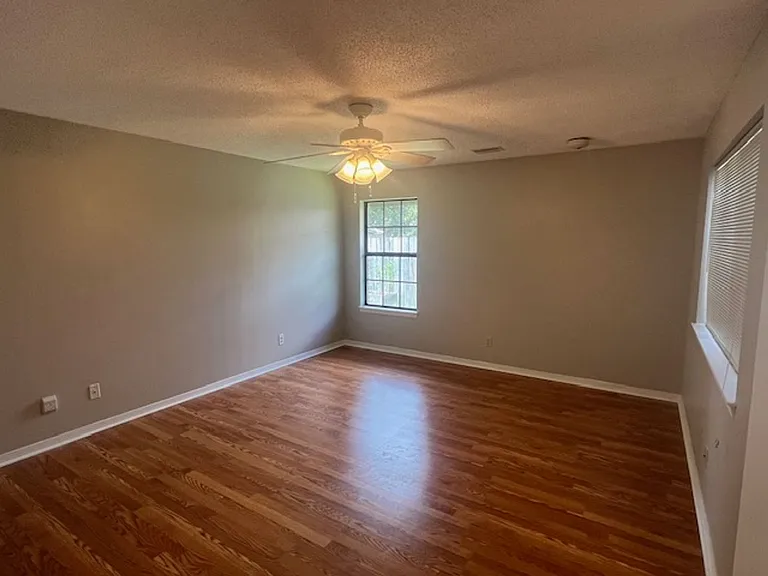 1236 Whitewood Way — Photo 12