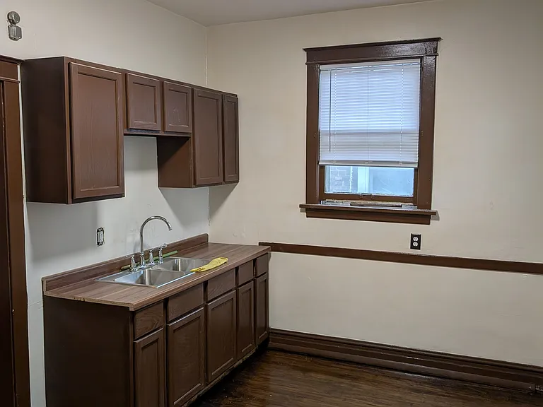 3724 Grand Blvd — Photo 4