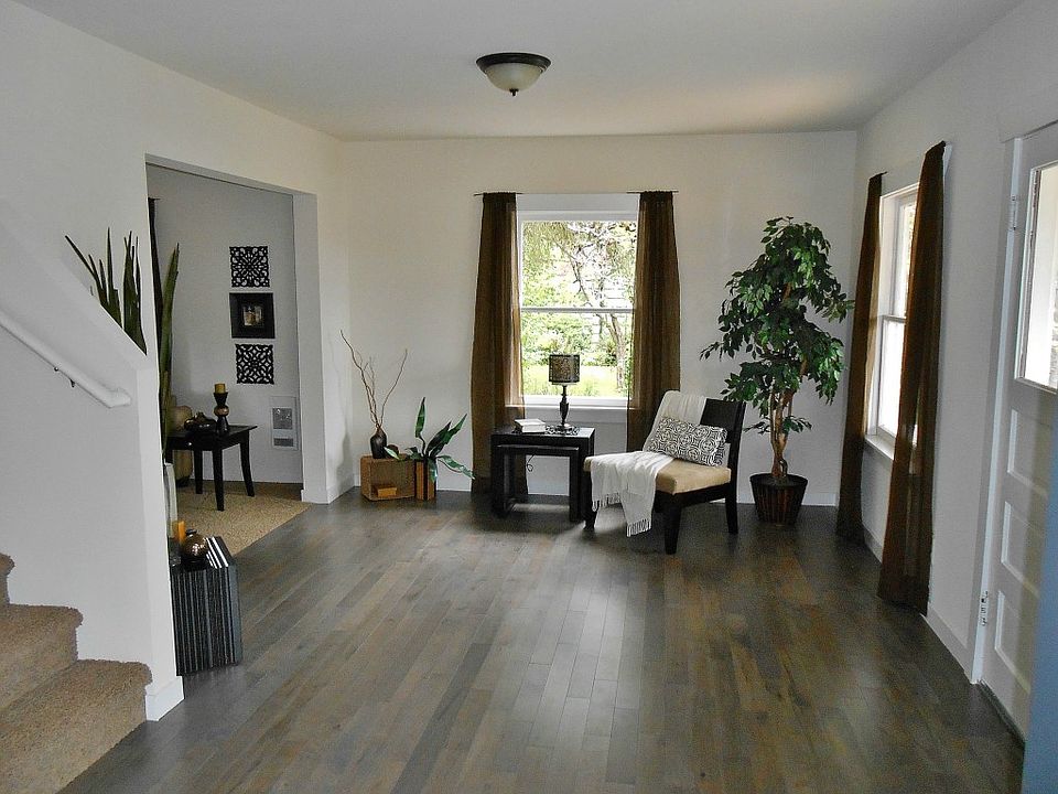 2nd image of 1320 E 66th St