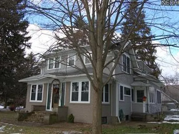 425 S Rocky River Dr, Berea, OH 44017