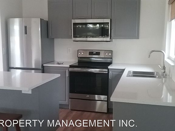 2nd image of 880 Coolidge Ave