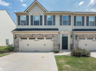 20 Irvington Dr, Greer, SC 29650