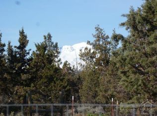 17411 Ivy Ln, Sisters, OR