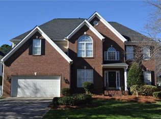 9710 Tenencia Ct, Charlotte, NC 28277