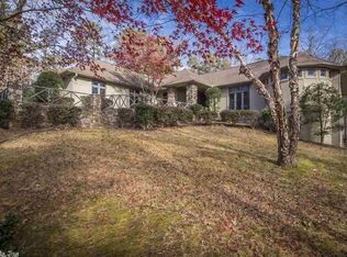 9 Loyola Cir, Hot Springs Village, AR 71909
