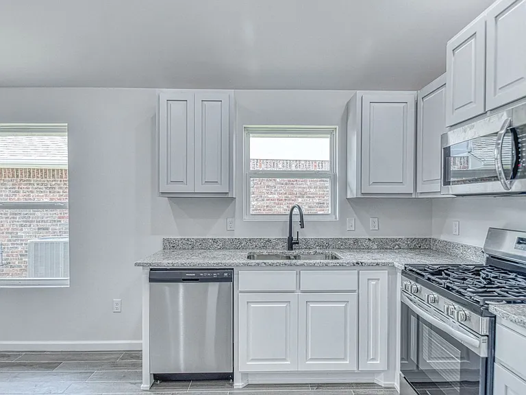 932 Varenna Ct — Photo 9