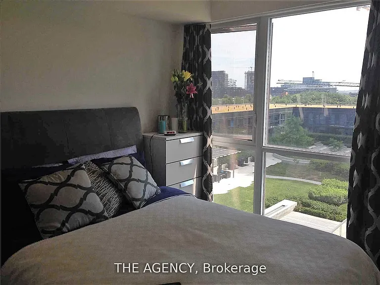 170 Sumach St #711 — Photo 4