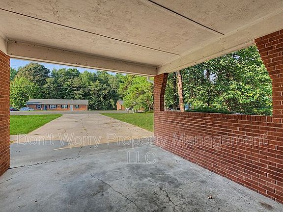 2nd image of 1112 Pine Top Rd