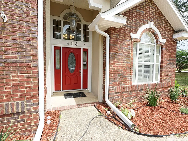 428 Riverchase Blvd — Photo 4
