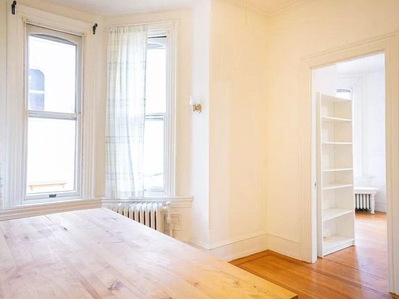 4th image of 3410 Baring St Floor 2