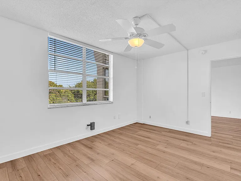 9470 Poinciana Pl #303 — Photo 39