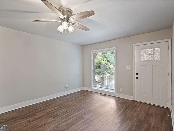 4th image of 3560 Fairlane Dr NW