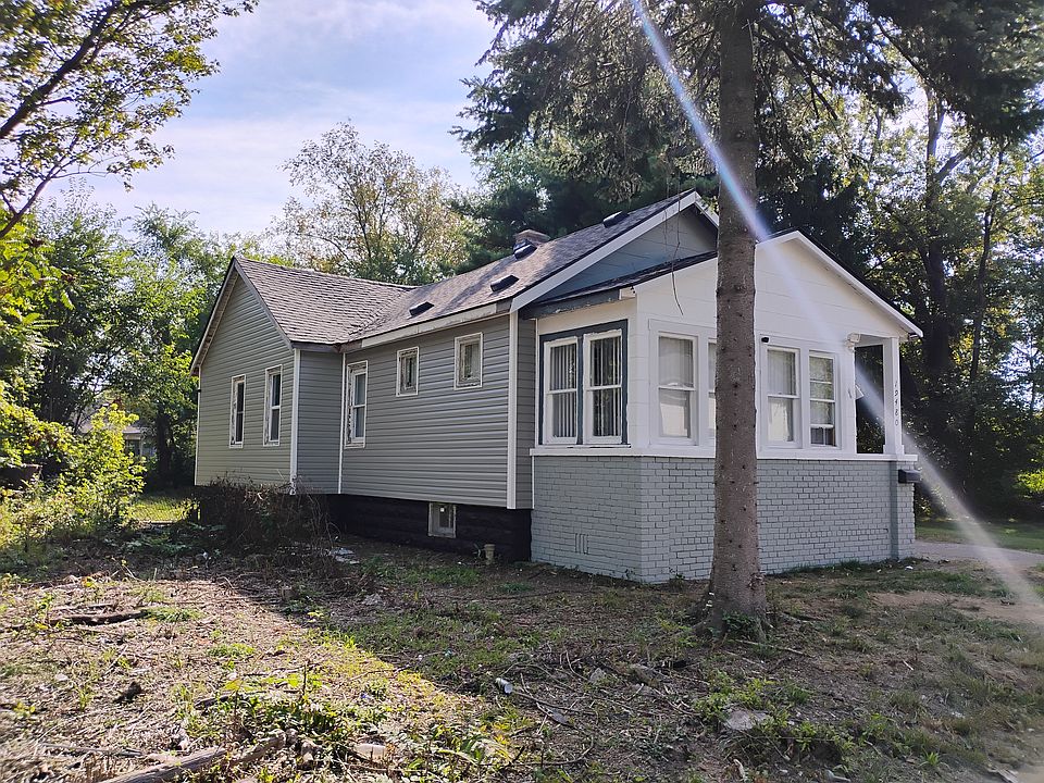 2nd image of 19480 Vaughan St