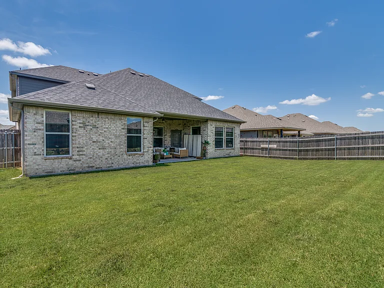 268 Cisco Trl — Photo 33