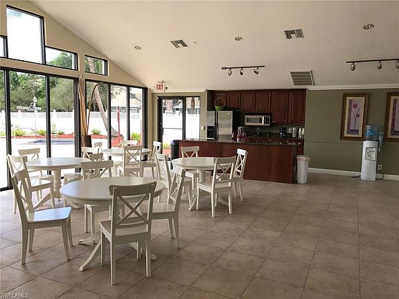 3rd image of 1314 Wildwood Lakes Blvd Unit 8