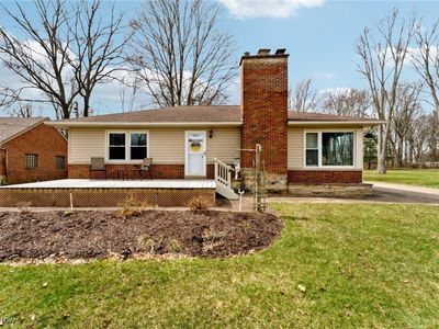 6116 Mackenzie Rd, North Olmsted, OH, 44070