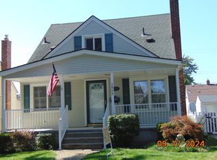 3989 Phillips Ave, Berkley, MI