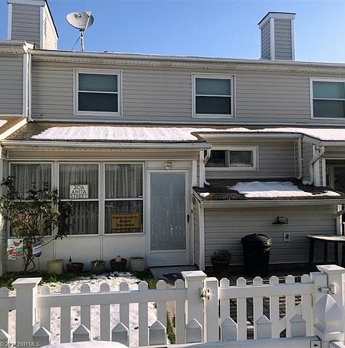 1st image of 20A Anita St