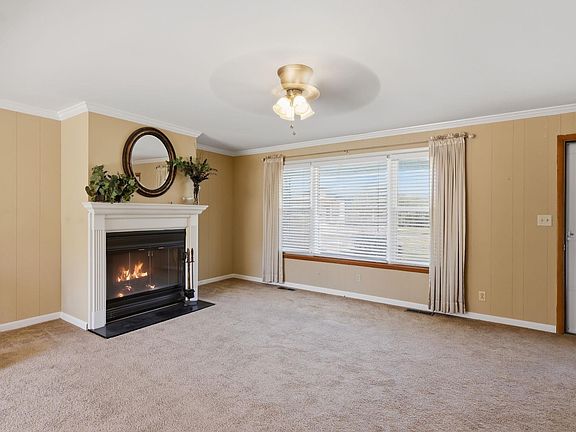 5th image of 331 Lakeshore Dr