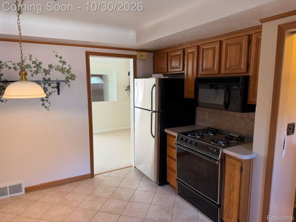 26646 Hass St, photo 28