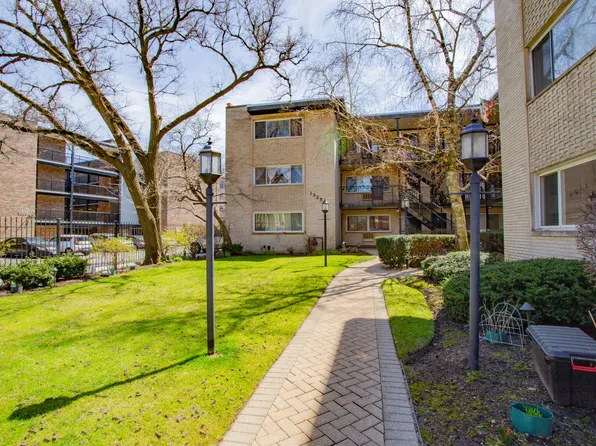 1325 W Birchwood Ave APT 2A, Chicago, IL 60626