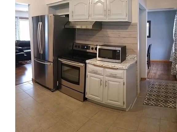 3rd image of 1190 Gresham Ave N