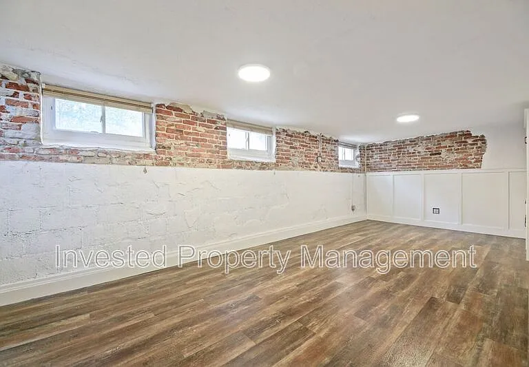 1640 S Marion St — Photo 20