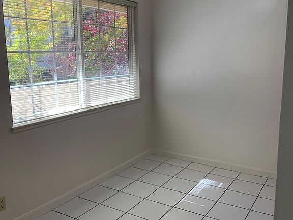 4th image of 3561 Farm Hill Blvd APT 11