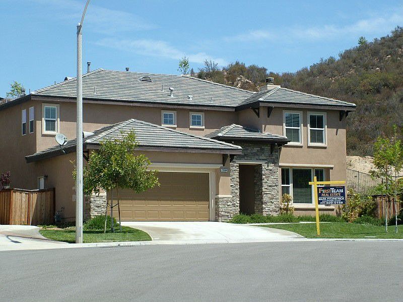1st image of 23594 Wickham Ln
