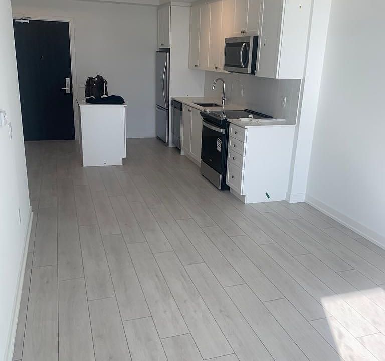 1st image of 55 Duke St W #706