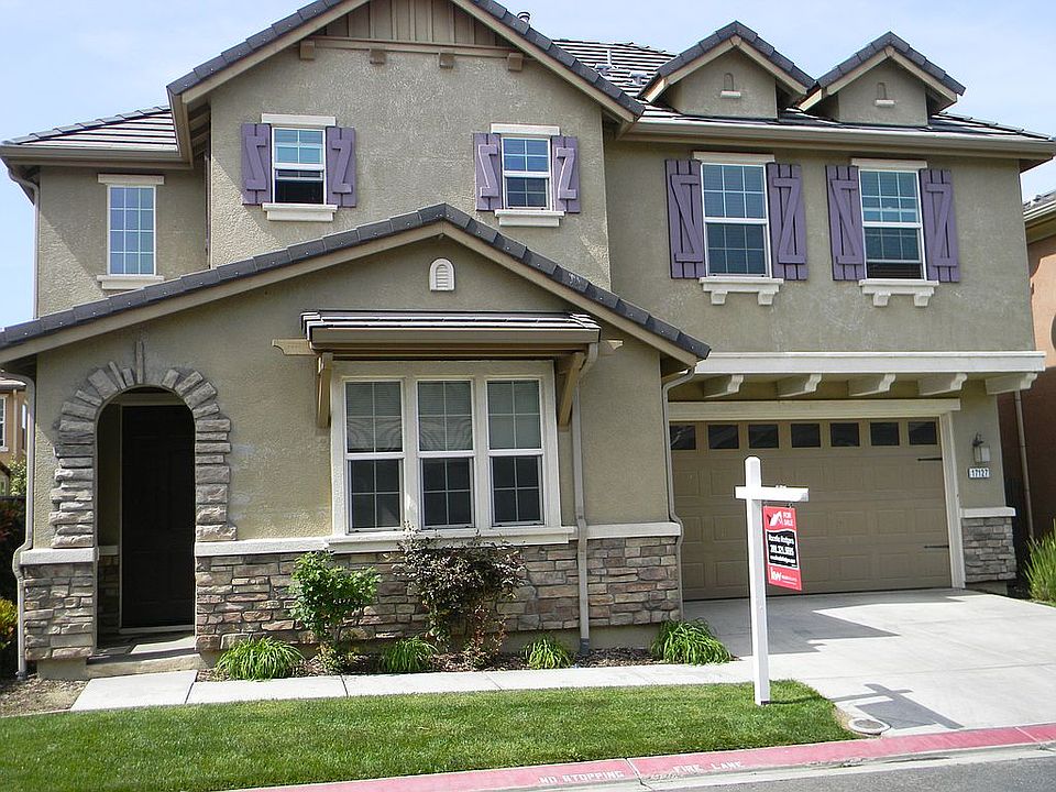 2nd image of 17127 Hickory Oak Ln