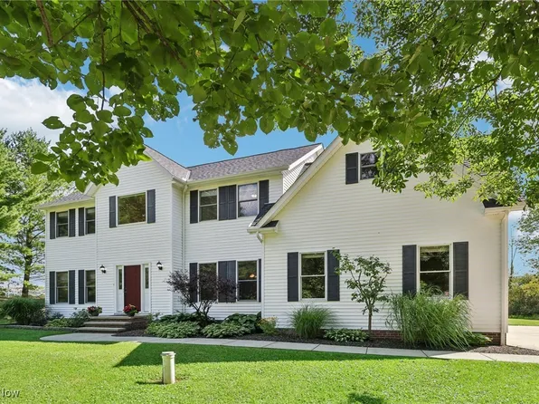 12611 Heath Rd, Chesterland, OH 44026