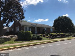 45 N 6th St, Womelsdorf, PA 19567