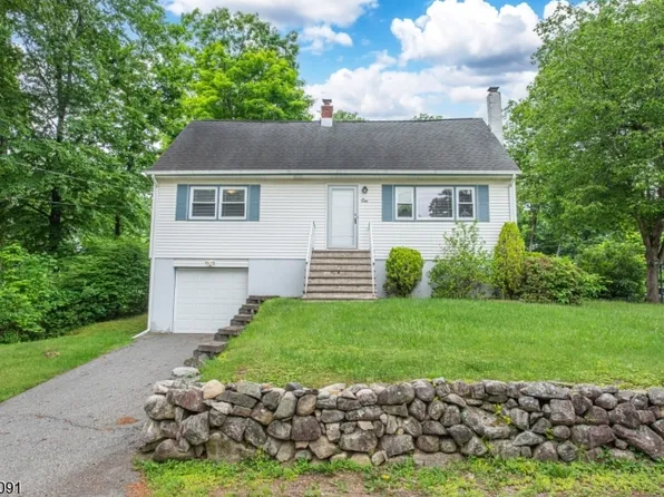 1 Aspen Rd, Ringwood Boro, NJ 07456