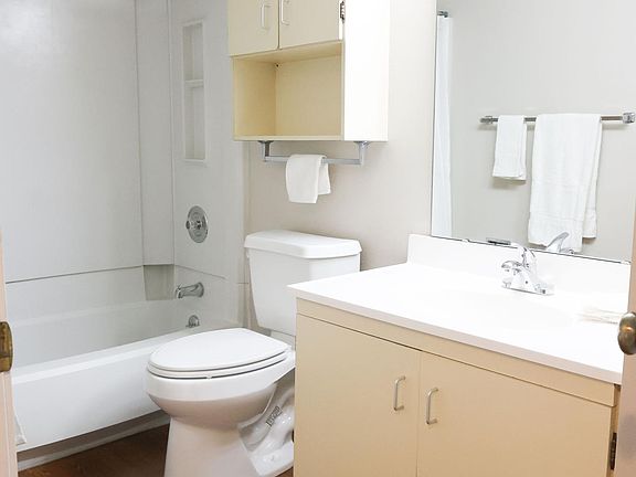 5th image of 1511 E Swan Cir
