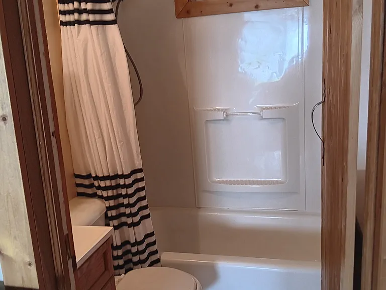 29 Ash St N #2 — Photo 4