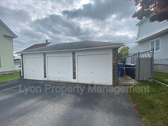3rd image of 171 Lyon Ave Floor 1